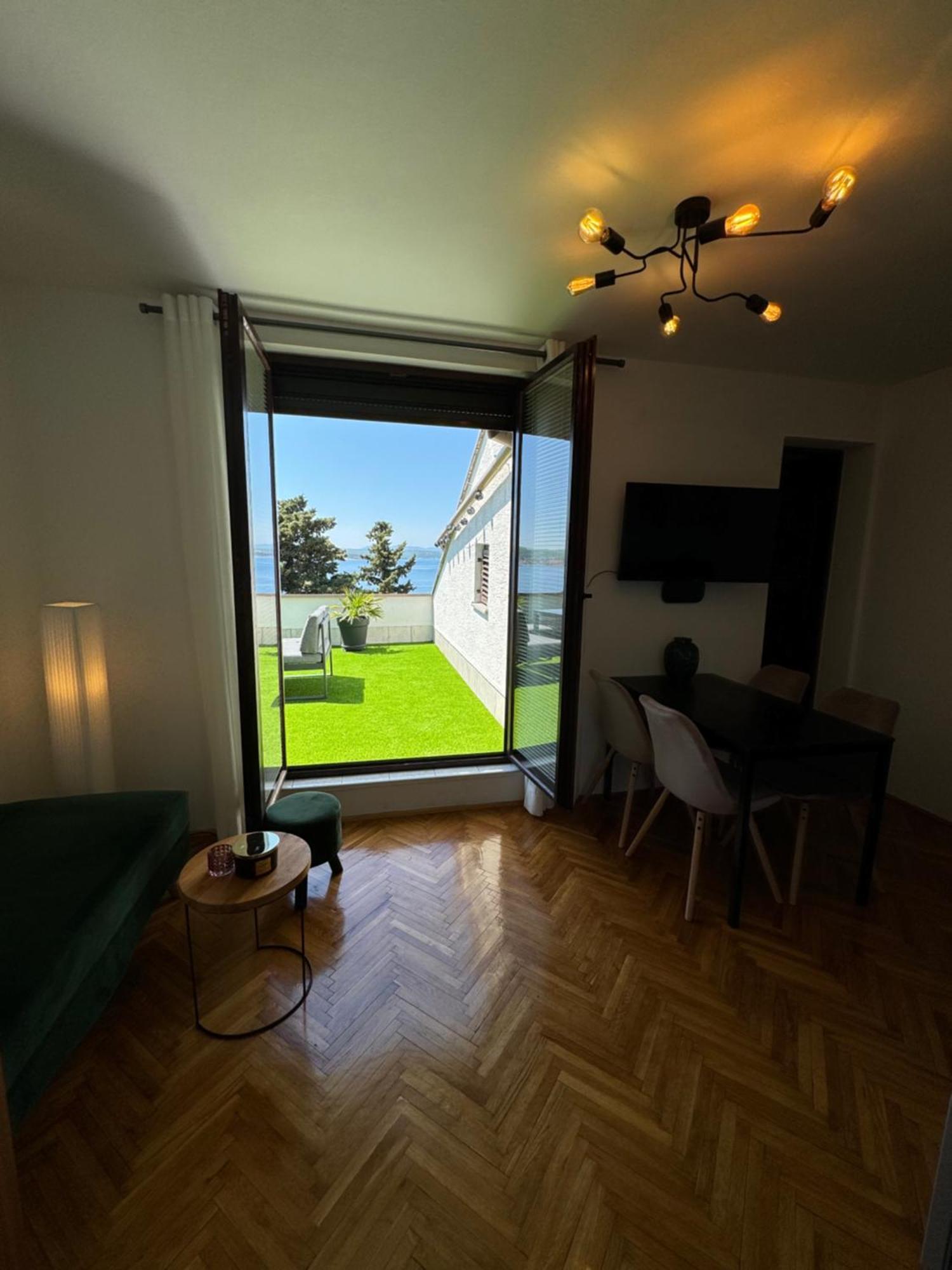 Penthouse Apartment 茨里克韦尼察 外观 照片